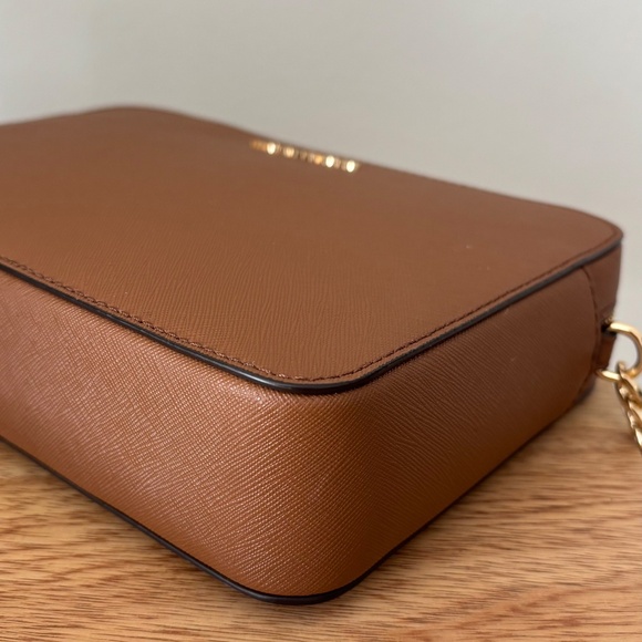 Michael Kors Jet Set Item  EW Crossbody - Picture 6 of 14